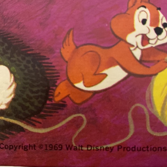 Disneyland record and storybook of Snow White. - Picture 3 of 5